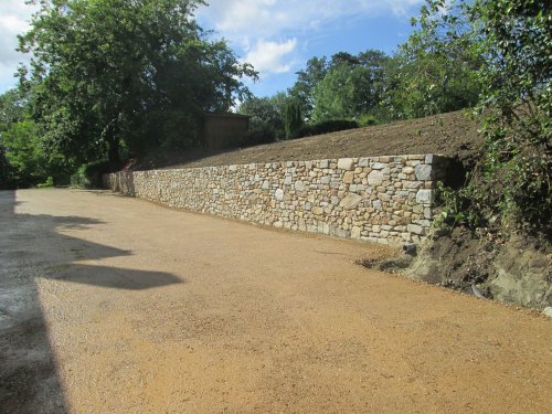 Construction d’un mur de soutènement à Caraman